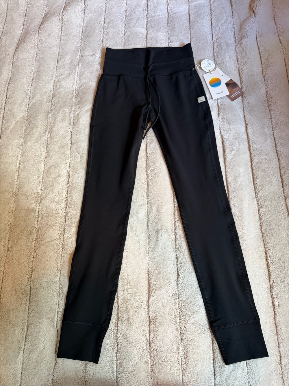 🥳 *SALE* Vuori Daily Leggings, Black, Size Small-Long